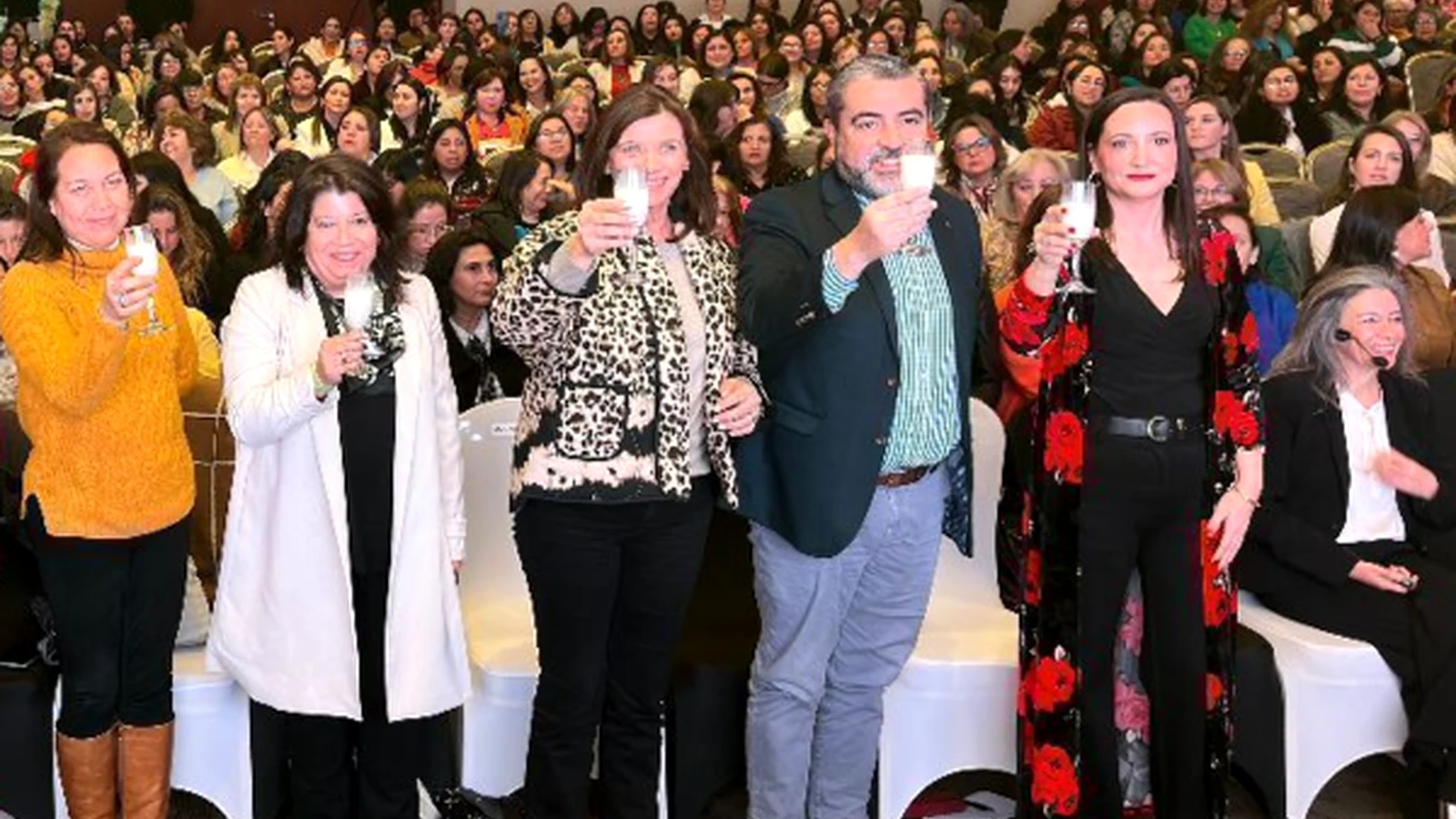 Liderazgo femenino con Laura Petraglia: qué hace valioso reunir a más de mil mujeres