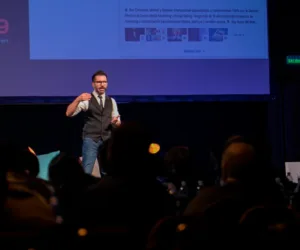 Ariel Benedetti, conferencista para eventos corporativos sobre Ventas Digitales