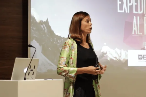 Edurne Pasaban, conferencista para eventos corporativos sobre Liderazgo Transformacional