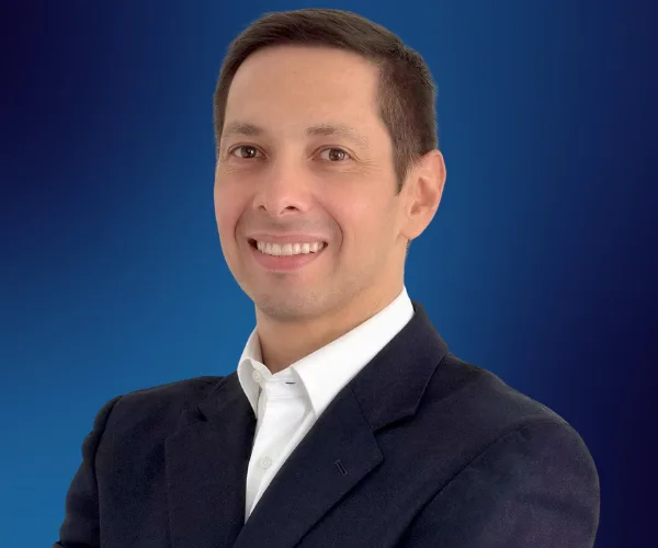 Oscar Londoño — Conferencista de Inteligencia Emocional Empatia En el Trabajo