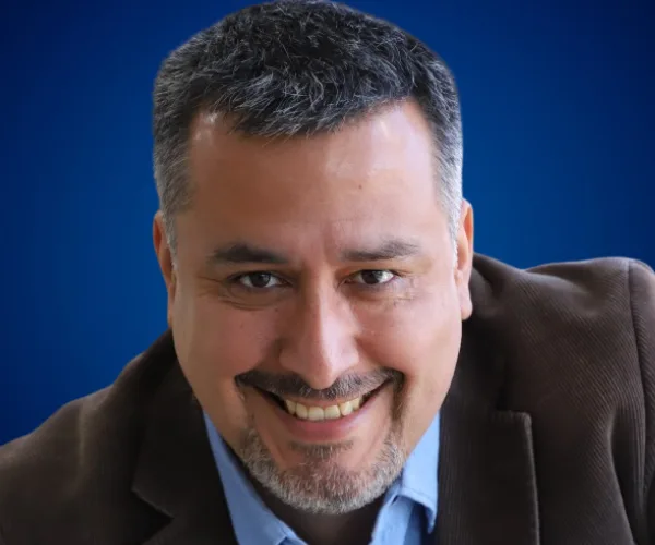 Víctor Gutiérrez Fierro — Conferencista de Cambio y Adaptación Cambio Organizacional