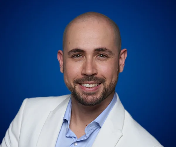 Alejandro Kei — Conferencista de Ventas