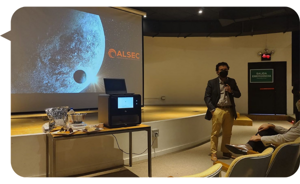 Felipe Jánica — Conferencista de Liderazgo