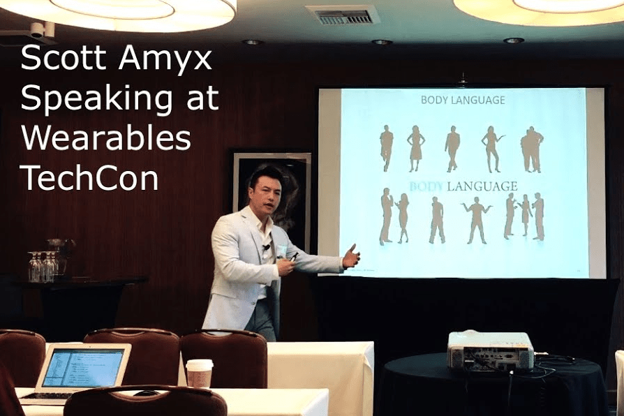 Scott Amyx en acción