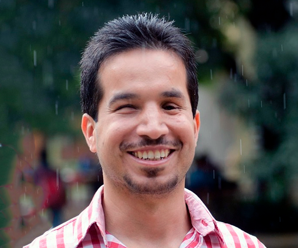 Bernardo Álvarez — Conferencista de Liderazgo