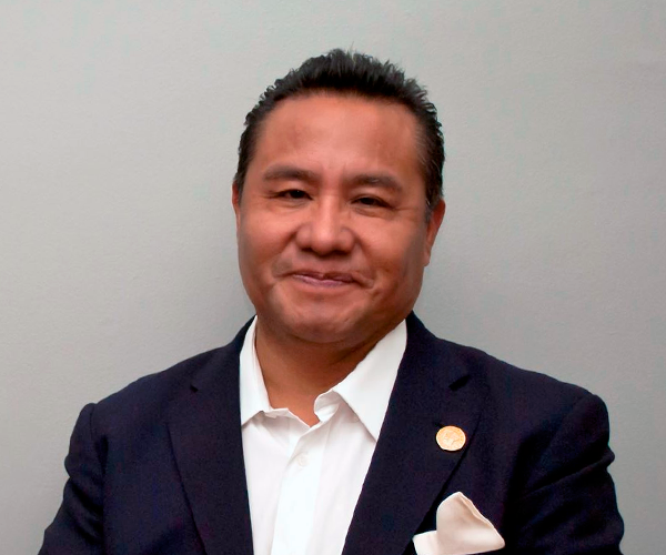 Fernando Velasco Pino — Conferencista de Trabajo en Equipo