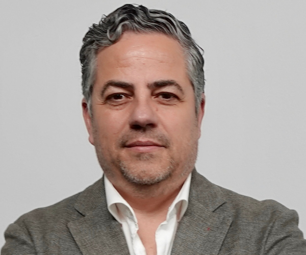 Javier Navarro — Conferencista de Liderazgo