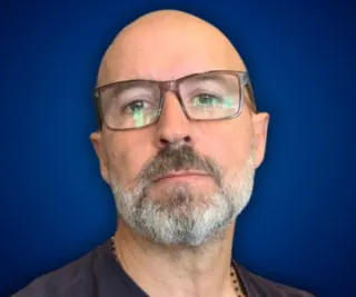 Martín PE — Conferencista de Cambio y Adaptación