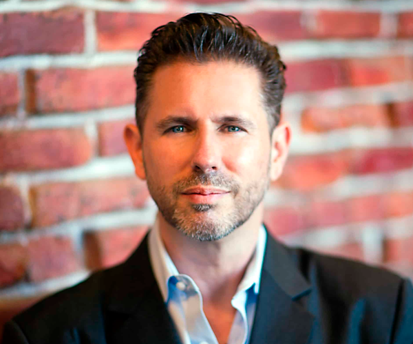 Patrick Schwerdtfeger — Conferencista de Cultura Organizacional