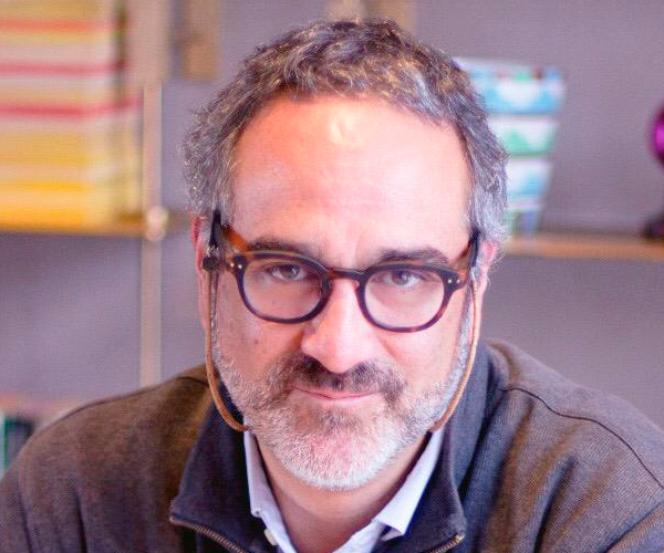 Nicolás Reyes — Conferencista de Liderazgo