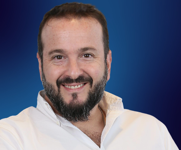 Javier Eskenazi — Conferencista de Trabajo en Equipo