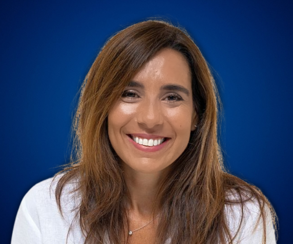 Natalia De Vita — Conferencista de Mujeres Líderes y Empoderamiento