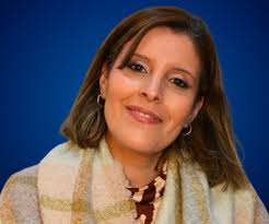 Paola Aquino — Conferencista de Inteligencia Emocional