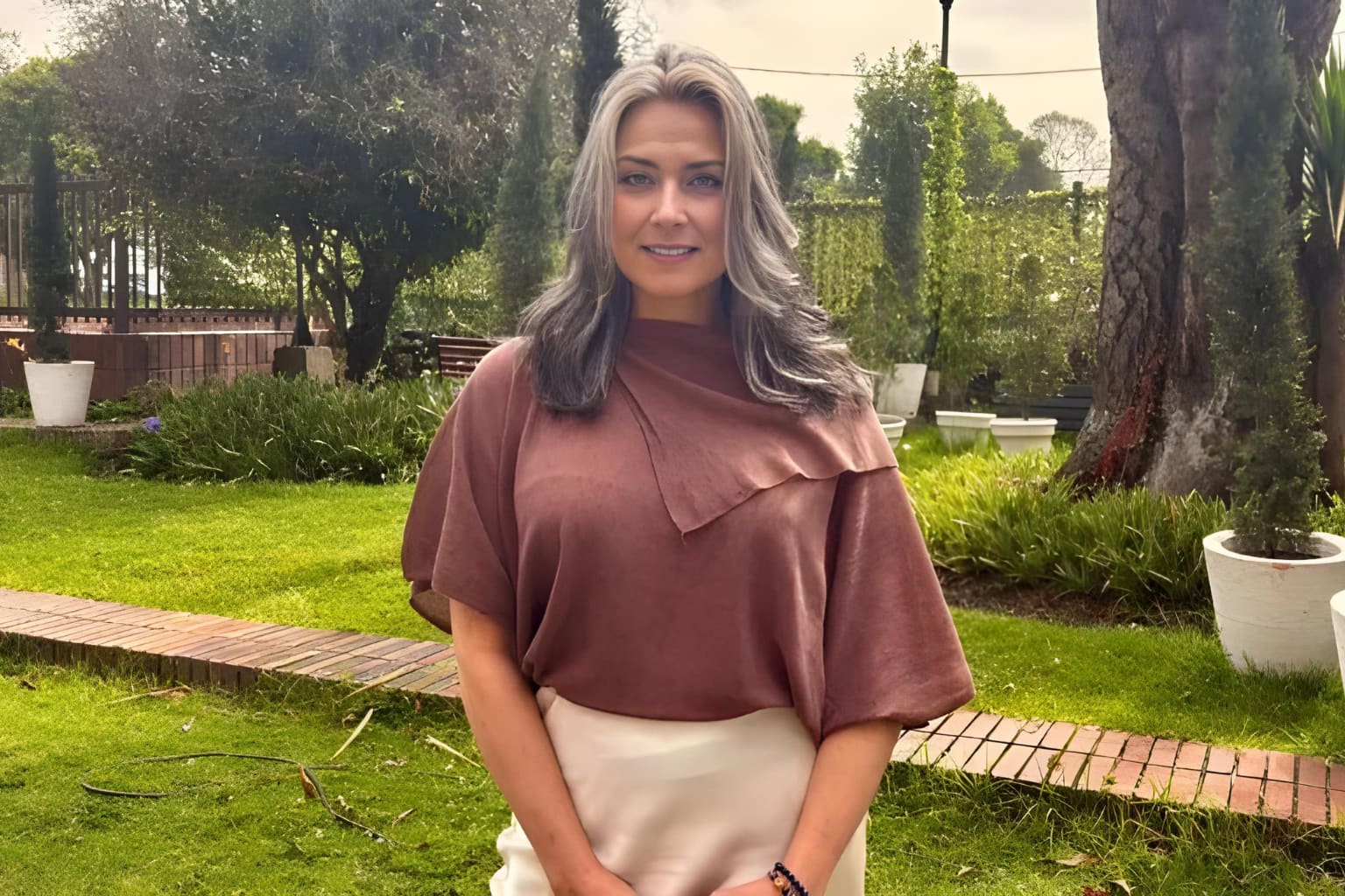 Silvia Corzo regresa a la radio con Siempre Contigo: un espacio para sanar y conectar